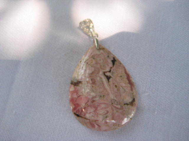 Rhodochrosite Pendant Emotional healing, recovery of lost memories and forgotten gifts, self-love and compassion 3810